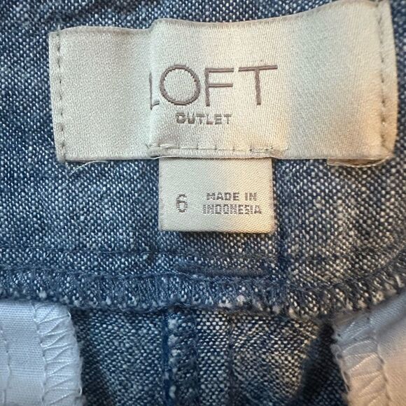 loft size 6 linen cotton blend 4” short blue - Picture 3 of 5